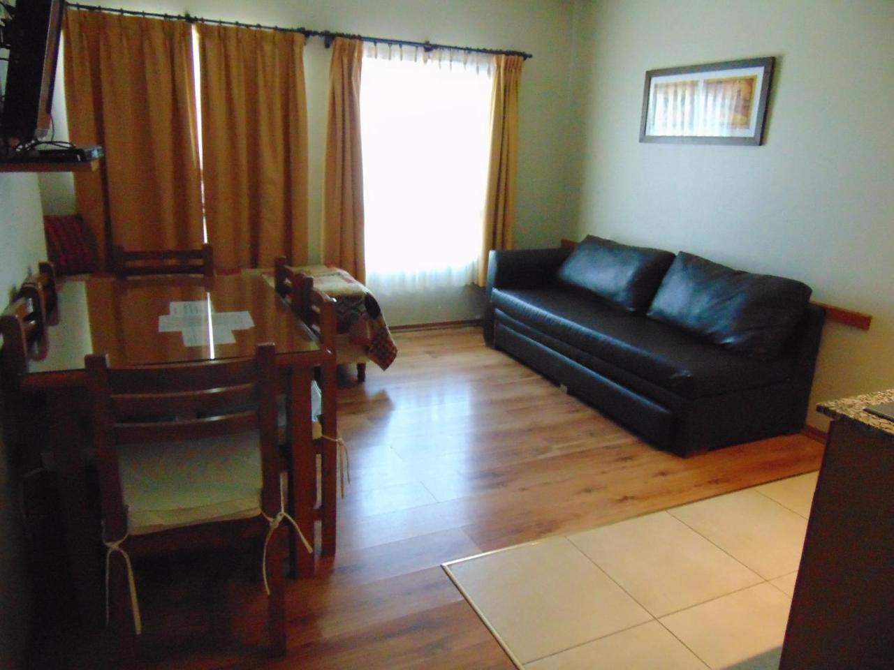 Patagonia Suites Trelew Esterno foto